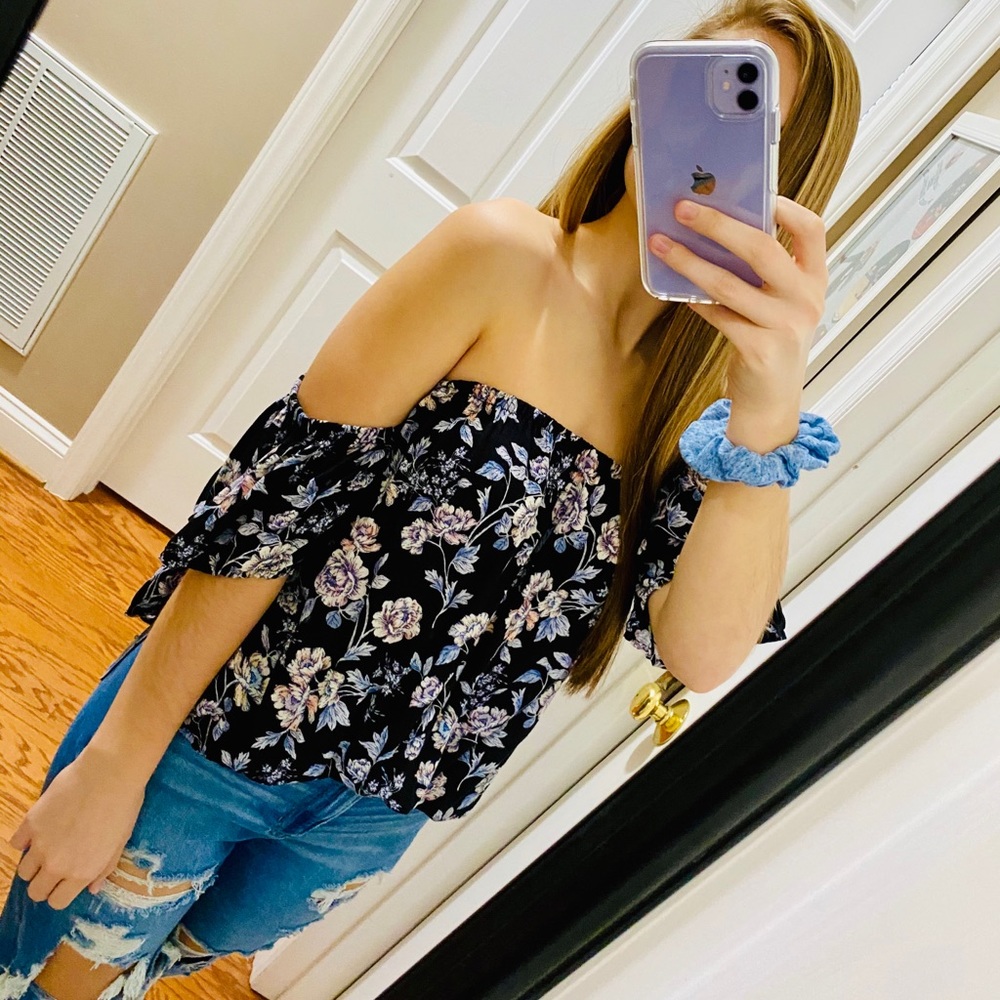 American Eagle Off the Shoulder Top